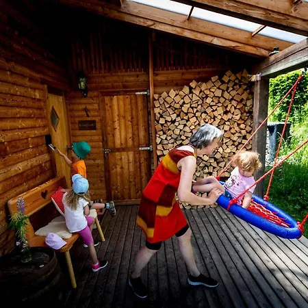 Naturpark Huette Mandl, Biobauernhof & Huettenurlaub *