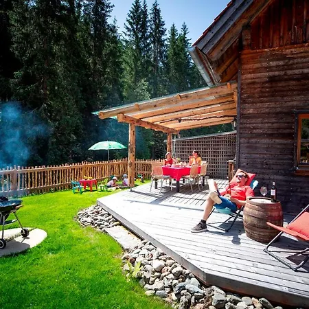 度假居 Naturpark Huette Mandl, Biobauernhof & Huettenurlaub *