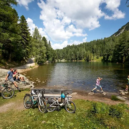 度假居 Naturpark Huette Mandl, Biobauernhof & Huettenurlaub *